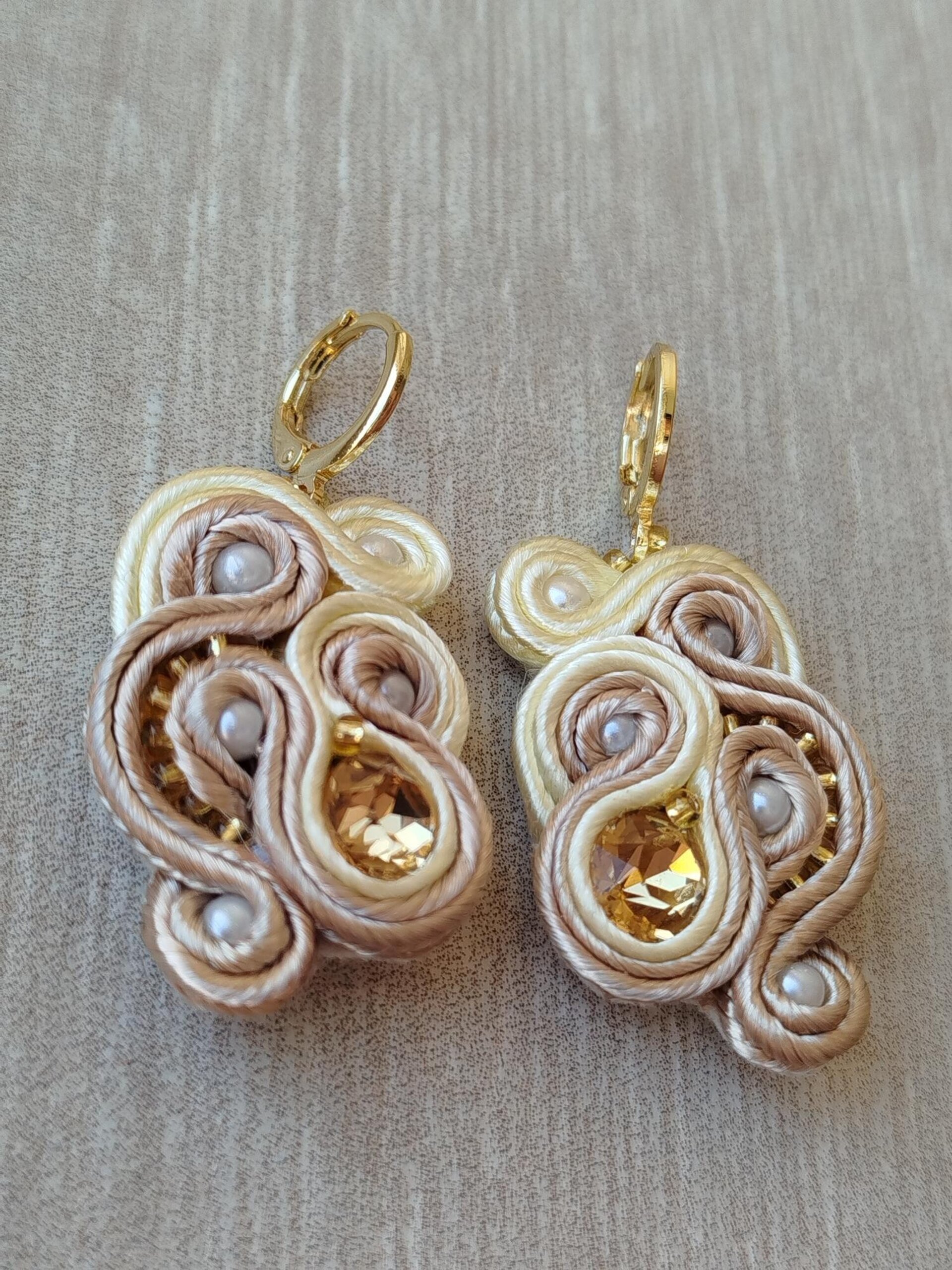 PENDIENTE SOUTACHE AISHA BEIGE - 3