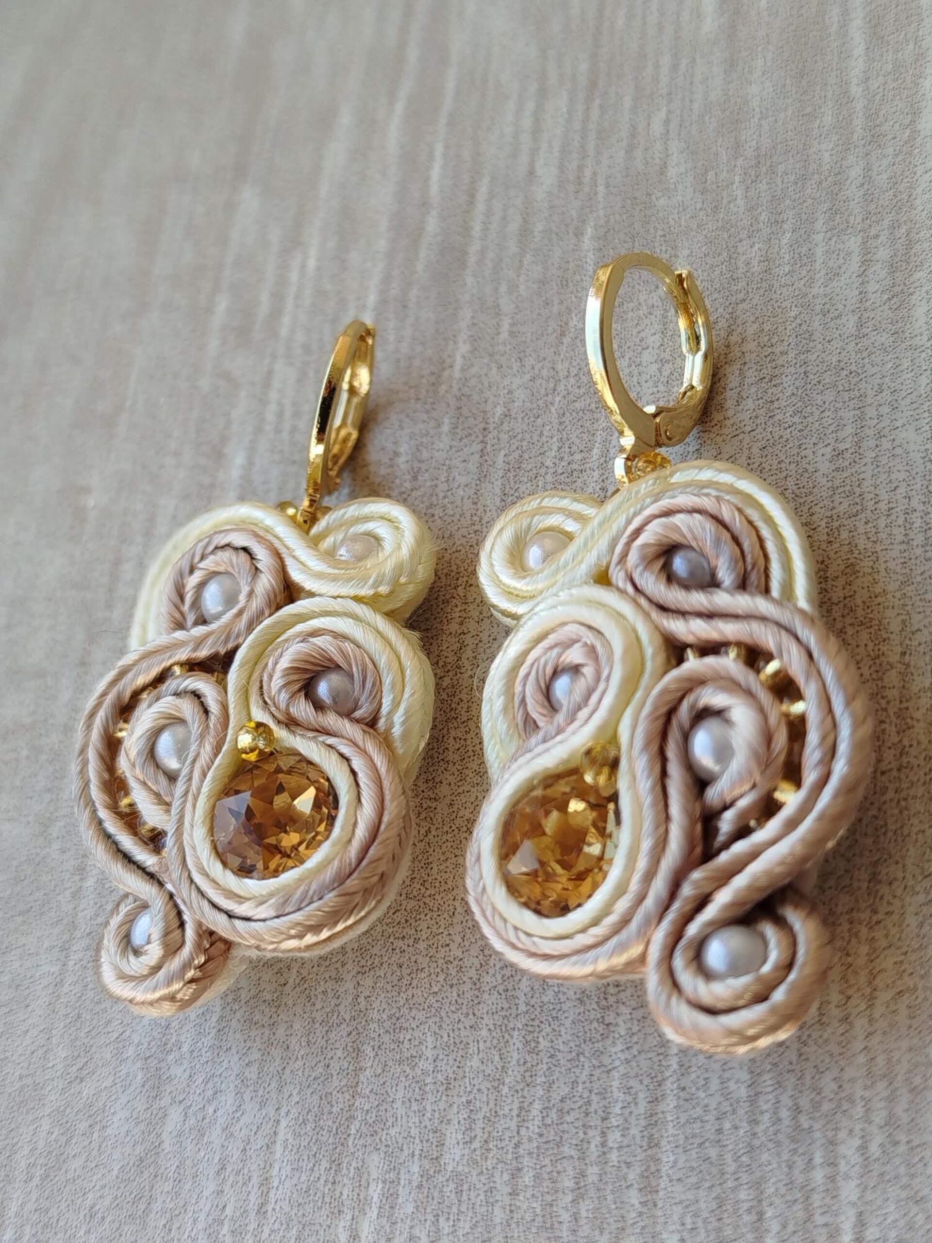 PENDIENTE SOUTACHE AISHA BEIGE - 2