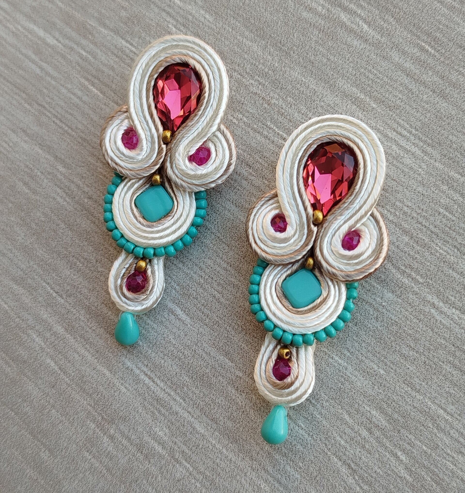 PENDIENTES SOUTACHE EVA - 2