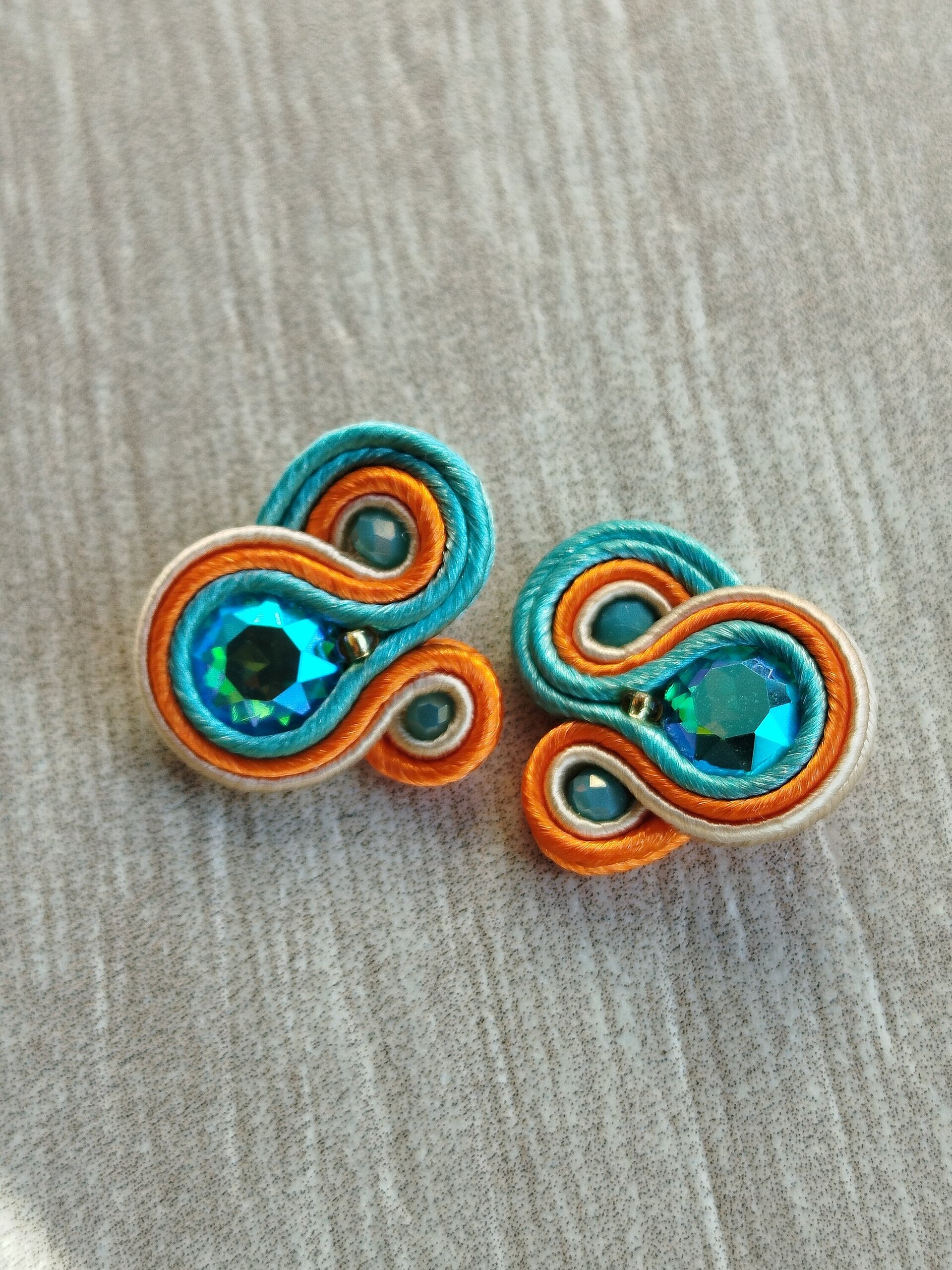 PENDIENTES SOUTACHE ISABELA COMBINADO - 2